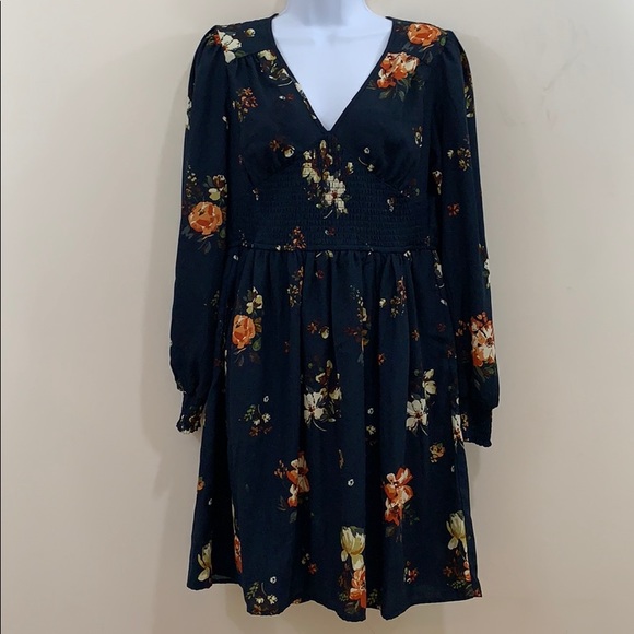 Xhilaration Dresses & Skirts - Xhilaration Long Sleeve Floral V-Neck Dress  Sz S